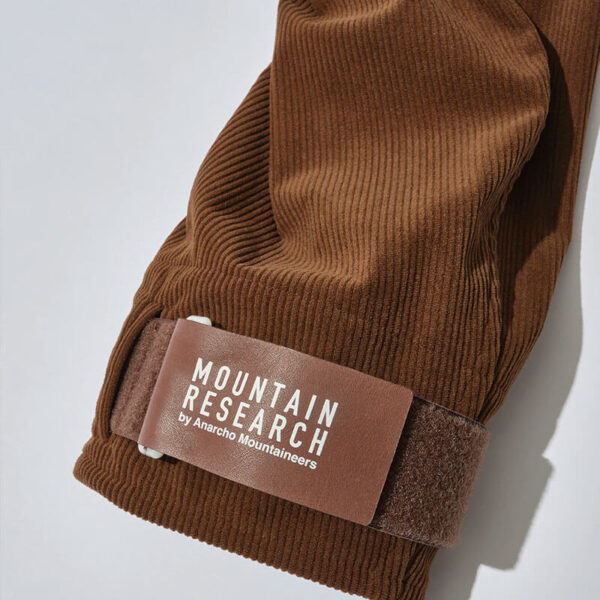 MOUNTAIN RESEARCH A Coat