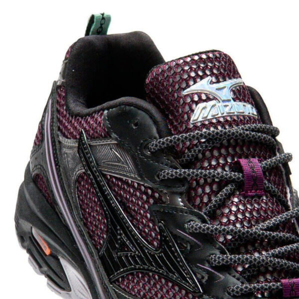 MIZUNO MXR Space Light