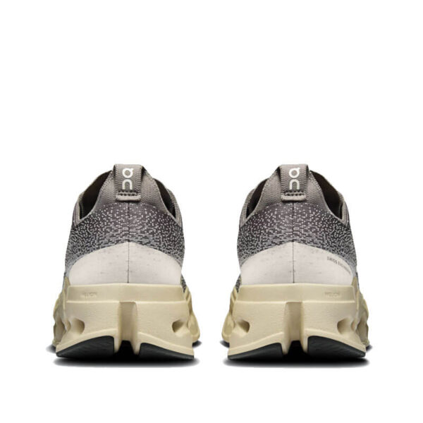 ON Cloudsurfer Max - Asphalt / Ice