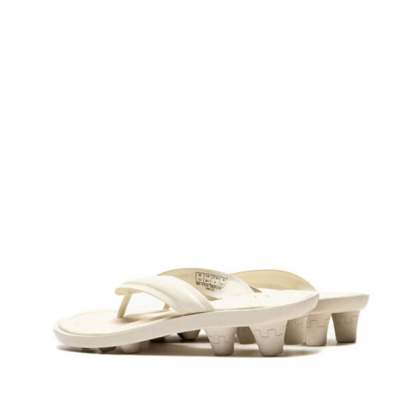 PUMA FENTY Cat Cleat Slides - Alpine Snow / Gold