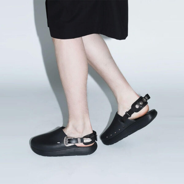 TOGA x SUICOKE Cappo - Black